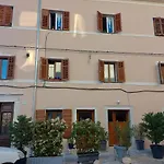 Irma Forum Apartments * Πούλα